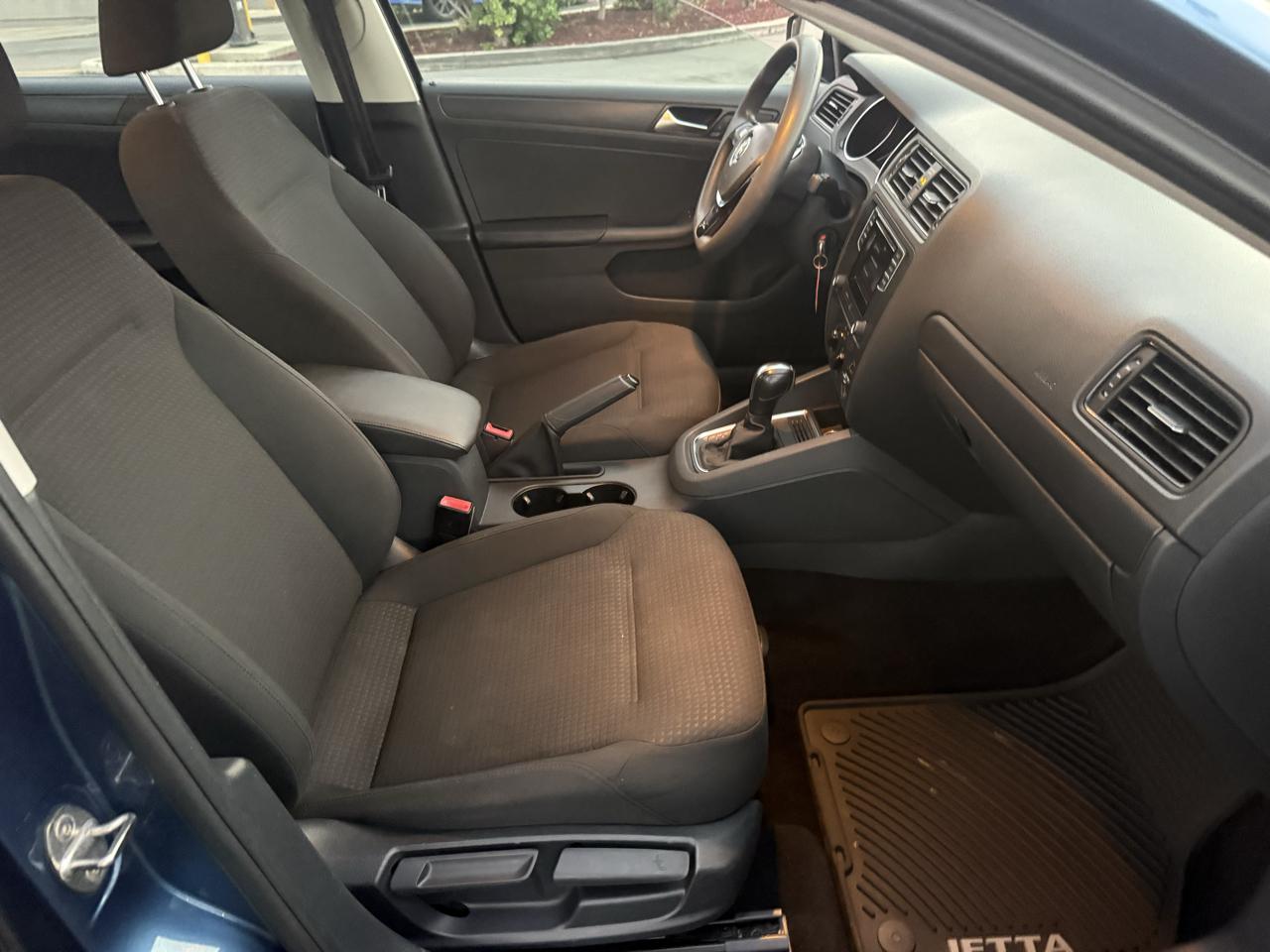 Volkswagen Jetta 1.4T S w/Technology 6A 2016
