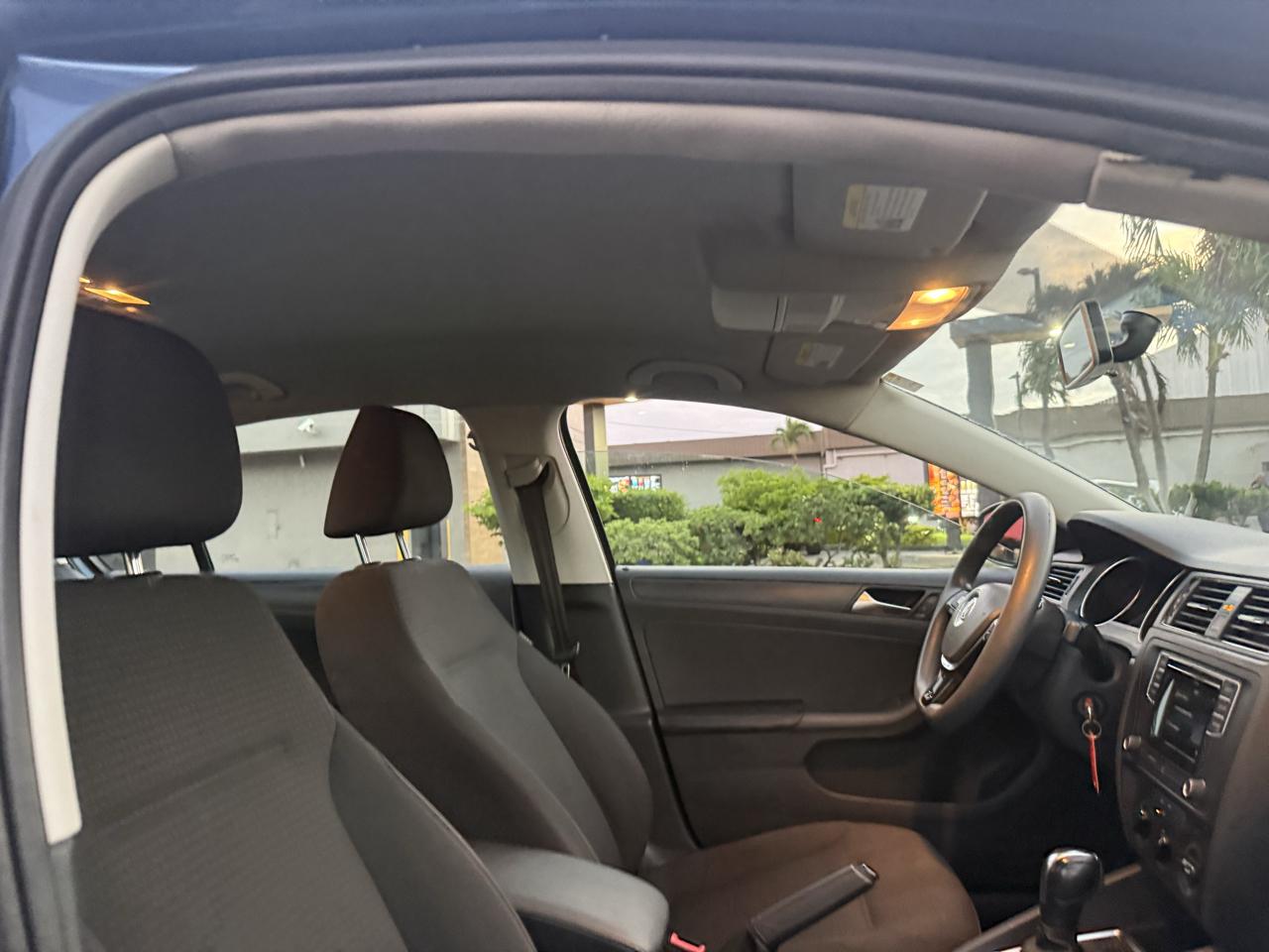 Volkswagen Jetta 1.4T S w/Technology 6A 2016