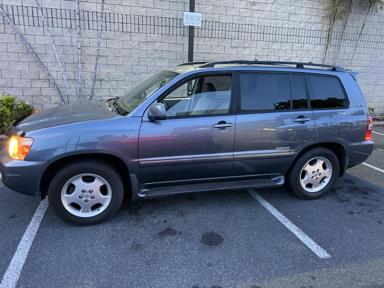 Toyota Highlander 4dr V6 Limited w/3rd Row (Natl) 2007