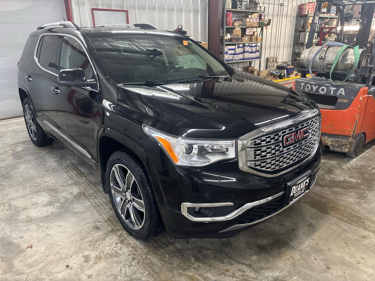 GMC Acadia Denali AWD 2017