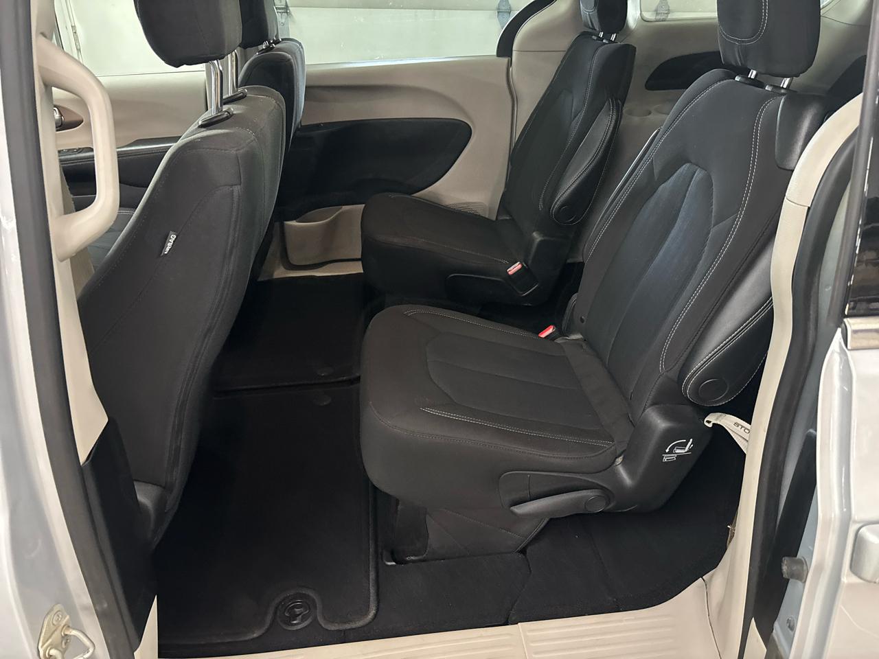Chrysler Voyager LX 2022