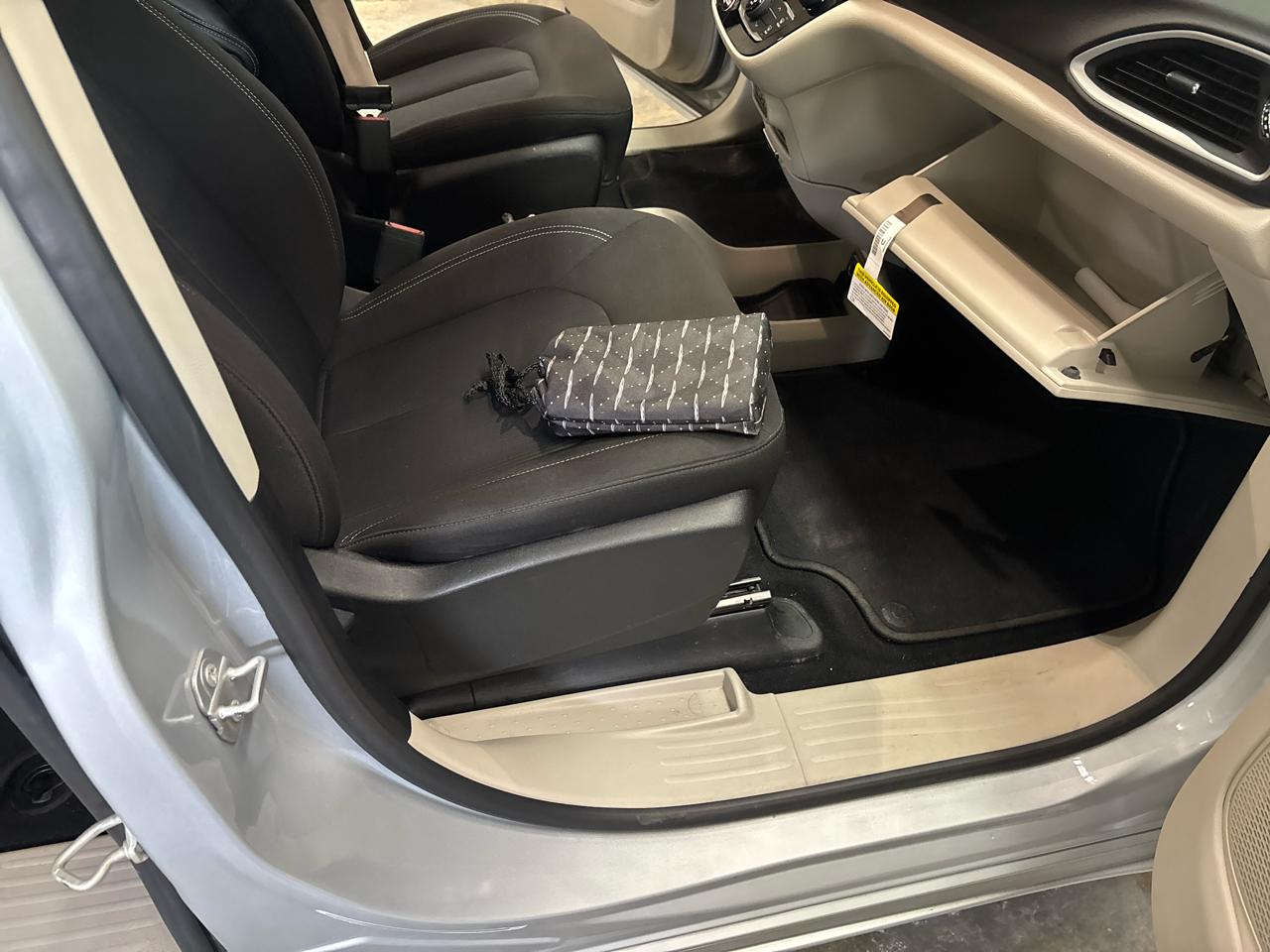 Chrysler Voyager LX 2022