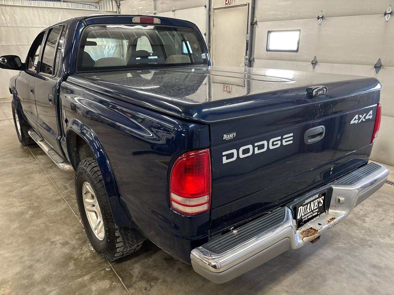 Dodge Dakota Quad Cab 4WD 2001