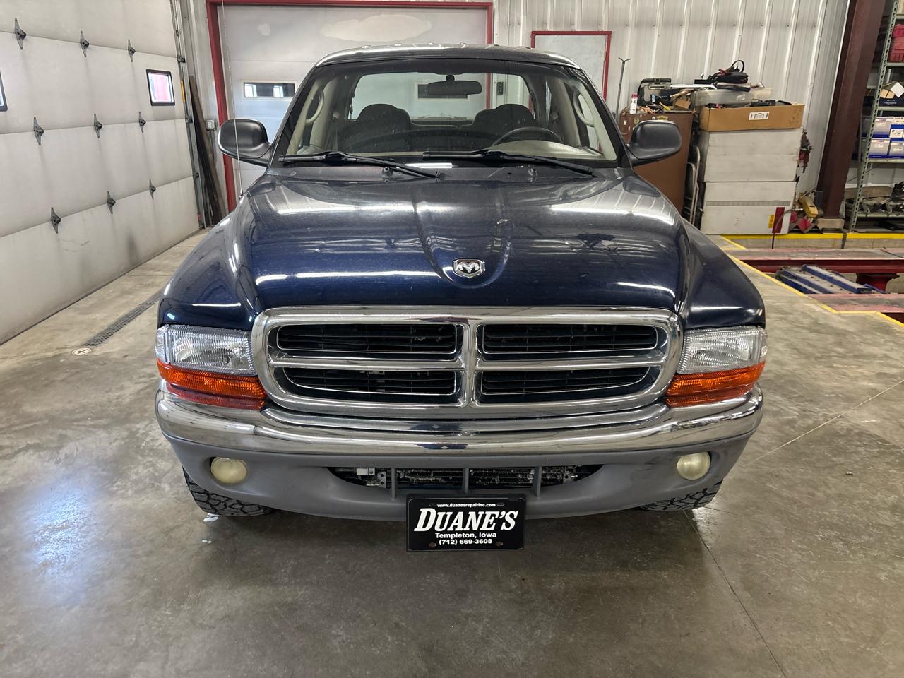 Dodge Dakota Quad Cab 4WD 2001