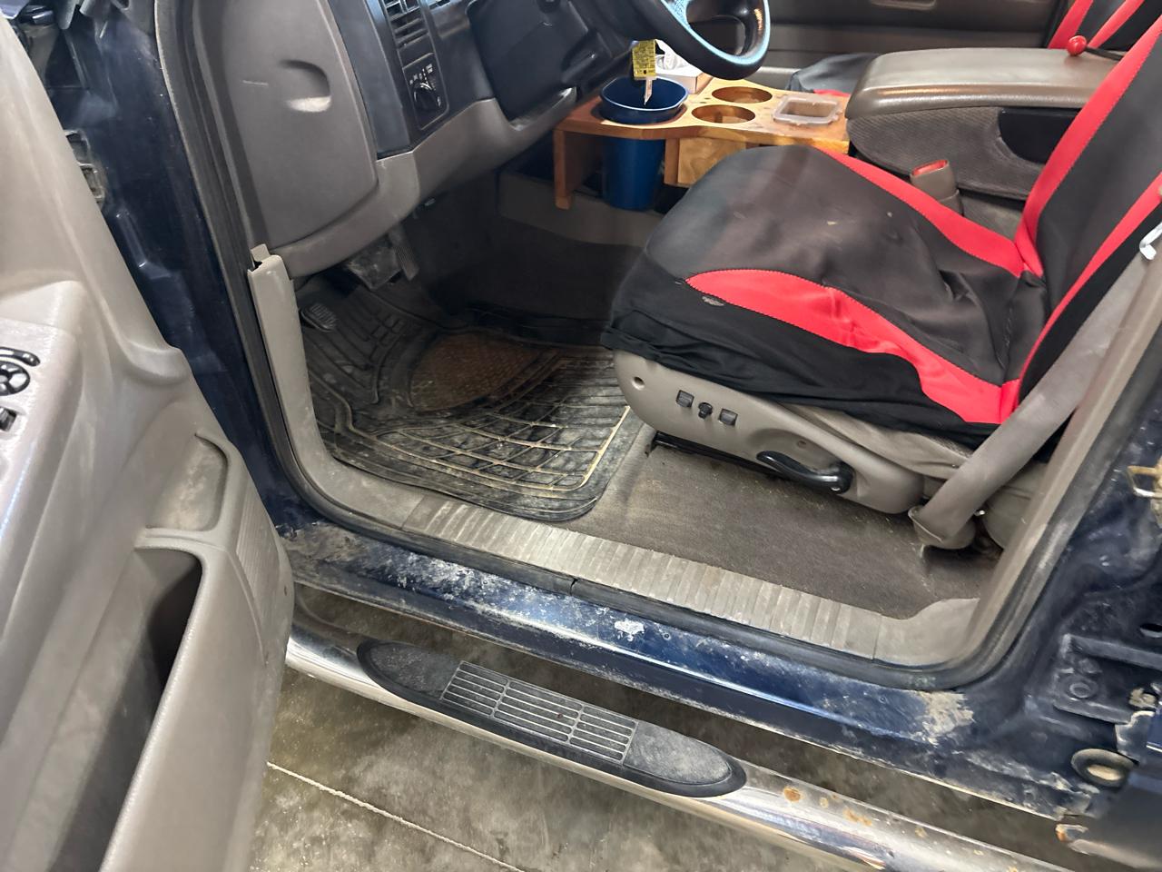 Dodge Dakota Quad Cab 4WD 2001