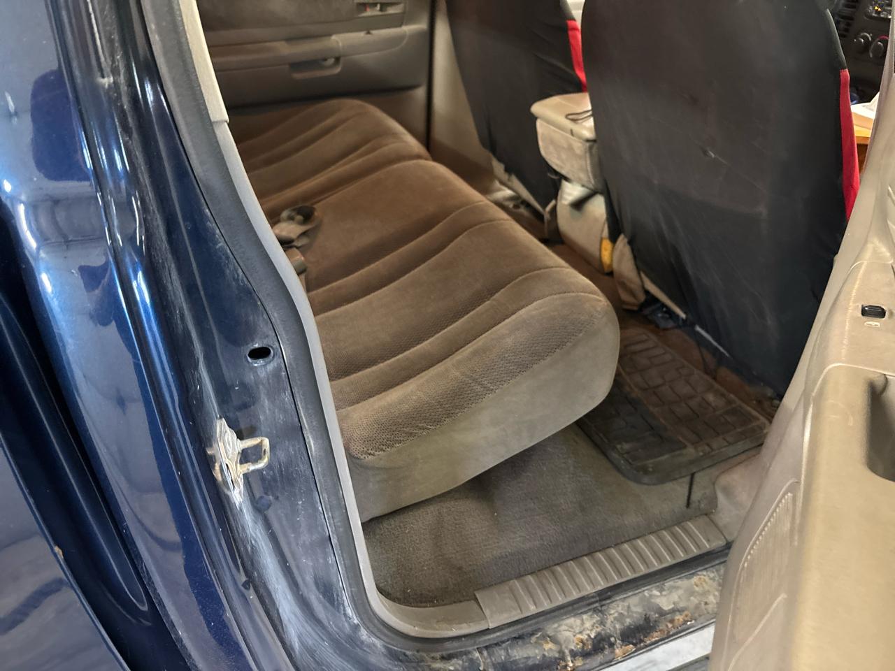 Dodge Dakota Quad Cab 4WD 2001