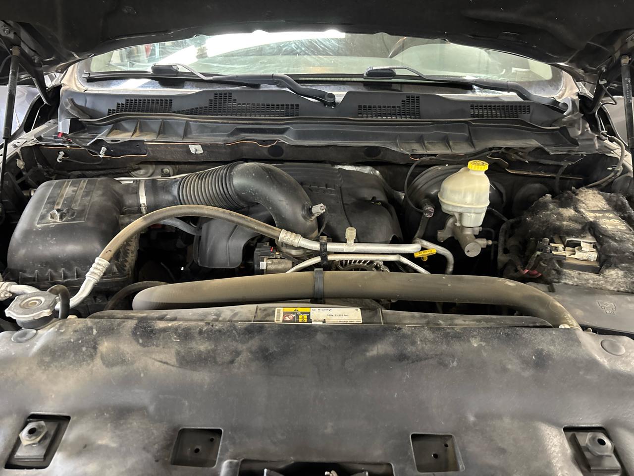 RAM 1500 Tradesman Crew Cab SWB 4WD 2016