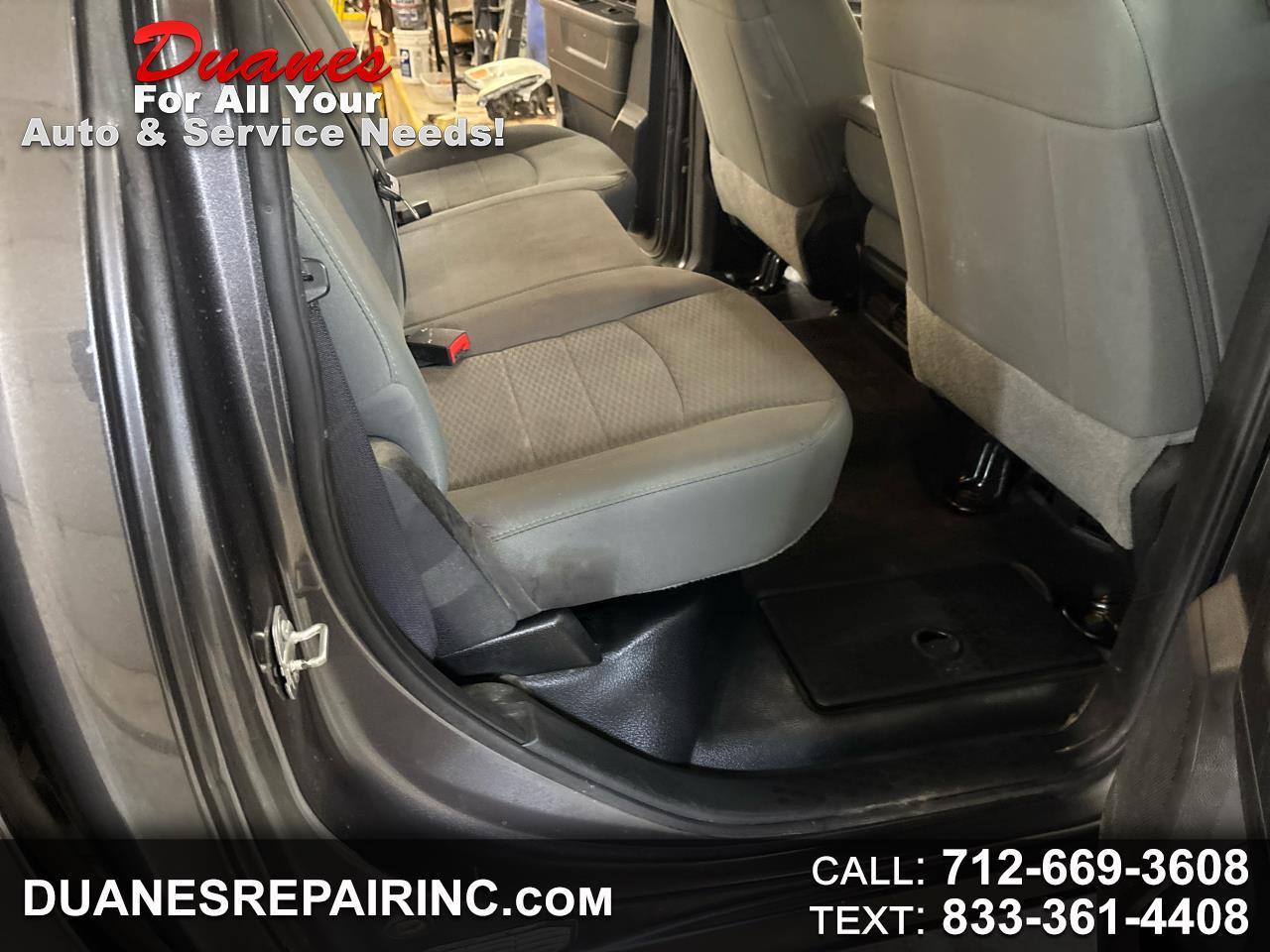 RAM 1500 Tradesman Crew Cab SWB 4WD 2016