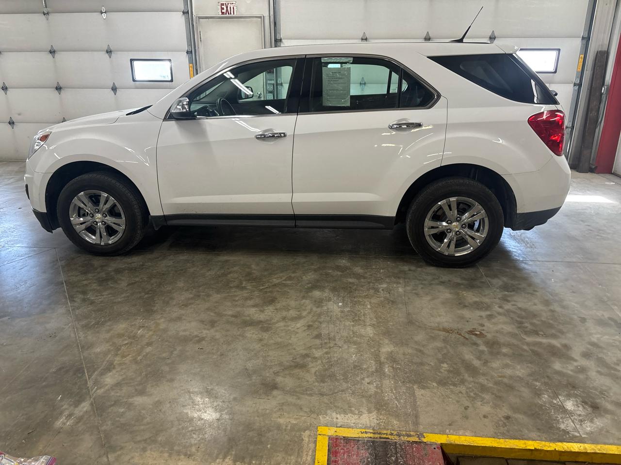 Chevrolet Equinox LS 2WD 2012