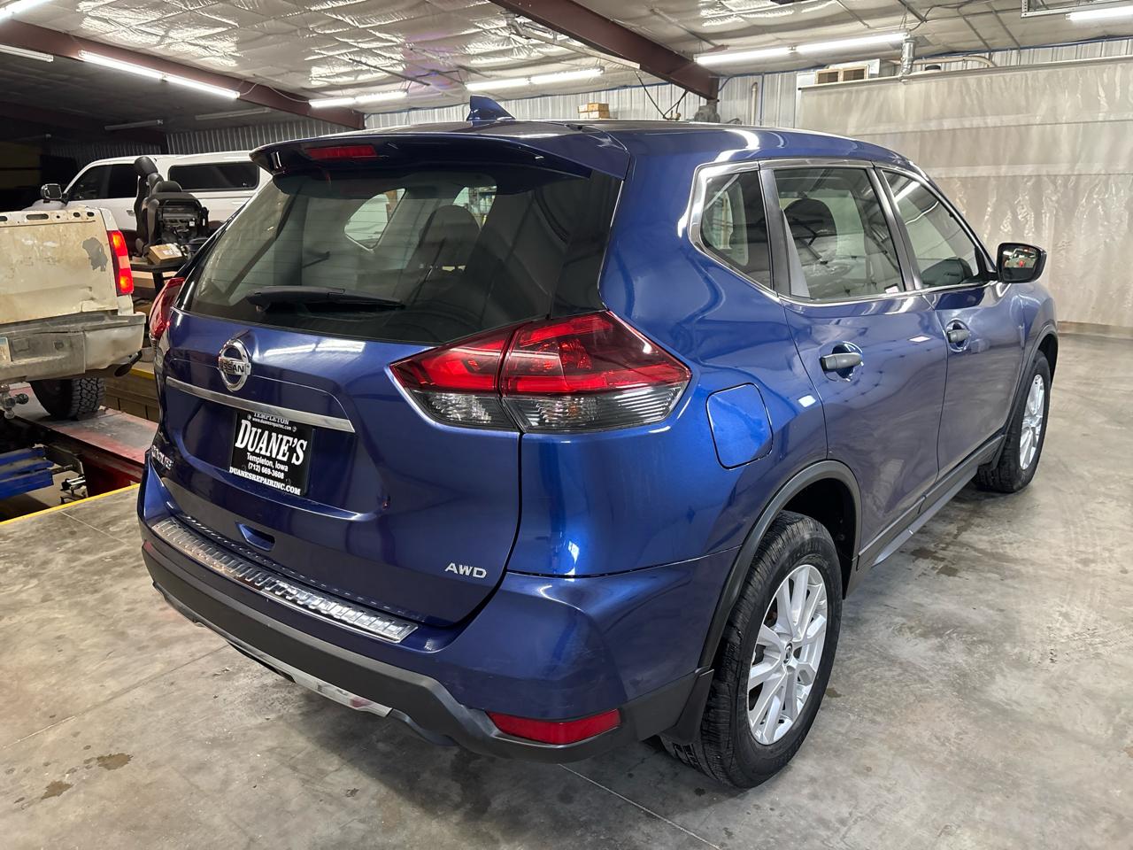 Nissan Rogue SV AWD 2018
