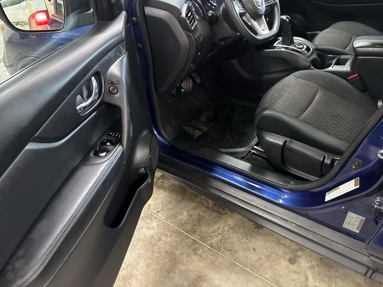 Nissan Rogue SV AWD 2018