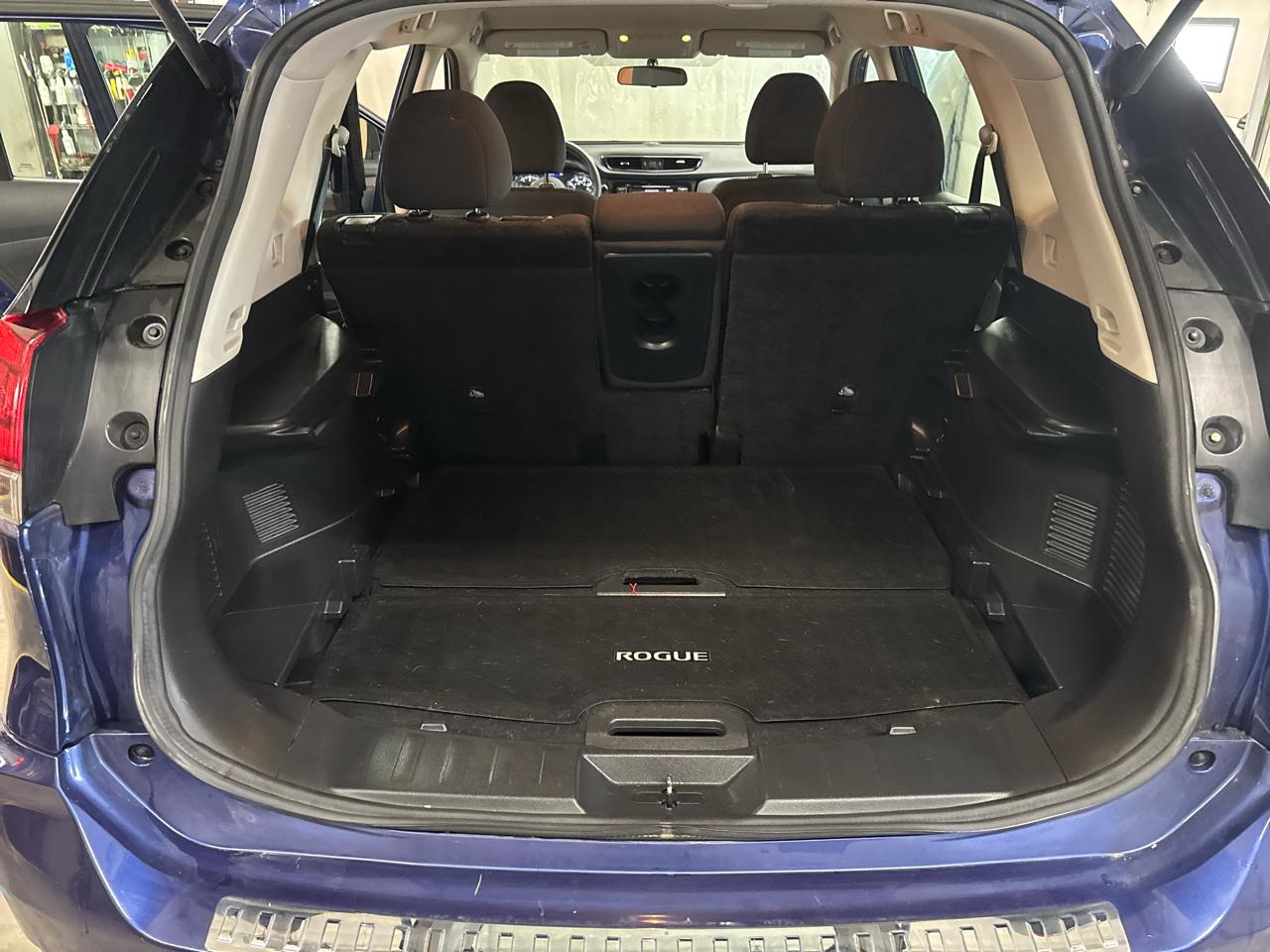 Nissan Rogue SV AWD 2018