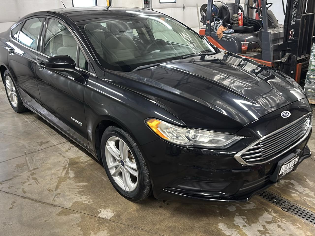 Ford Fusion Hybrid S 2018