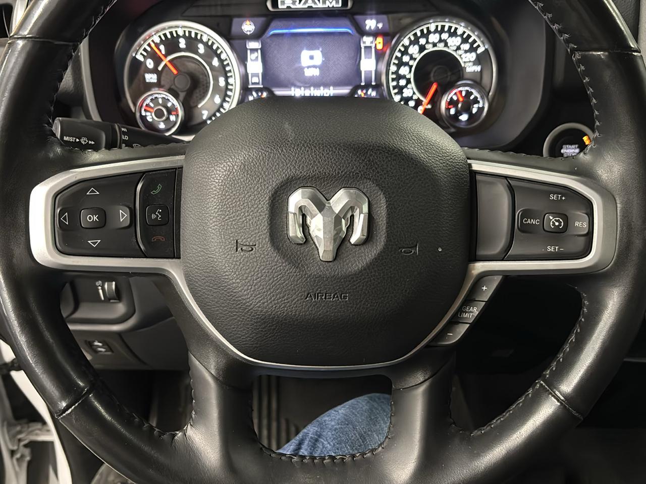 RAM 1500 Big Horn Quad Cab 4WD 2022