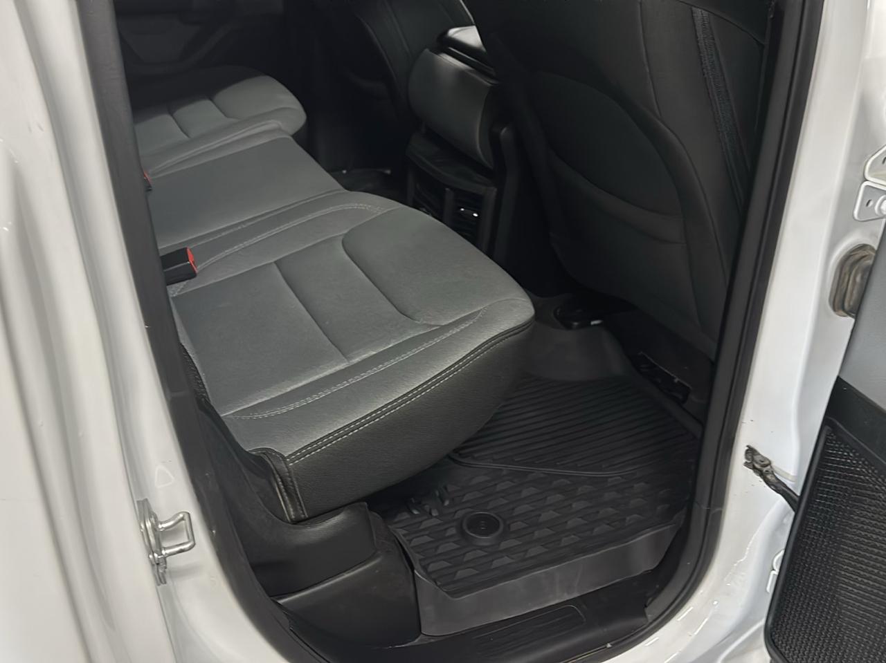 RAM 1500 Big Horn Quad Cab 4WD 2022