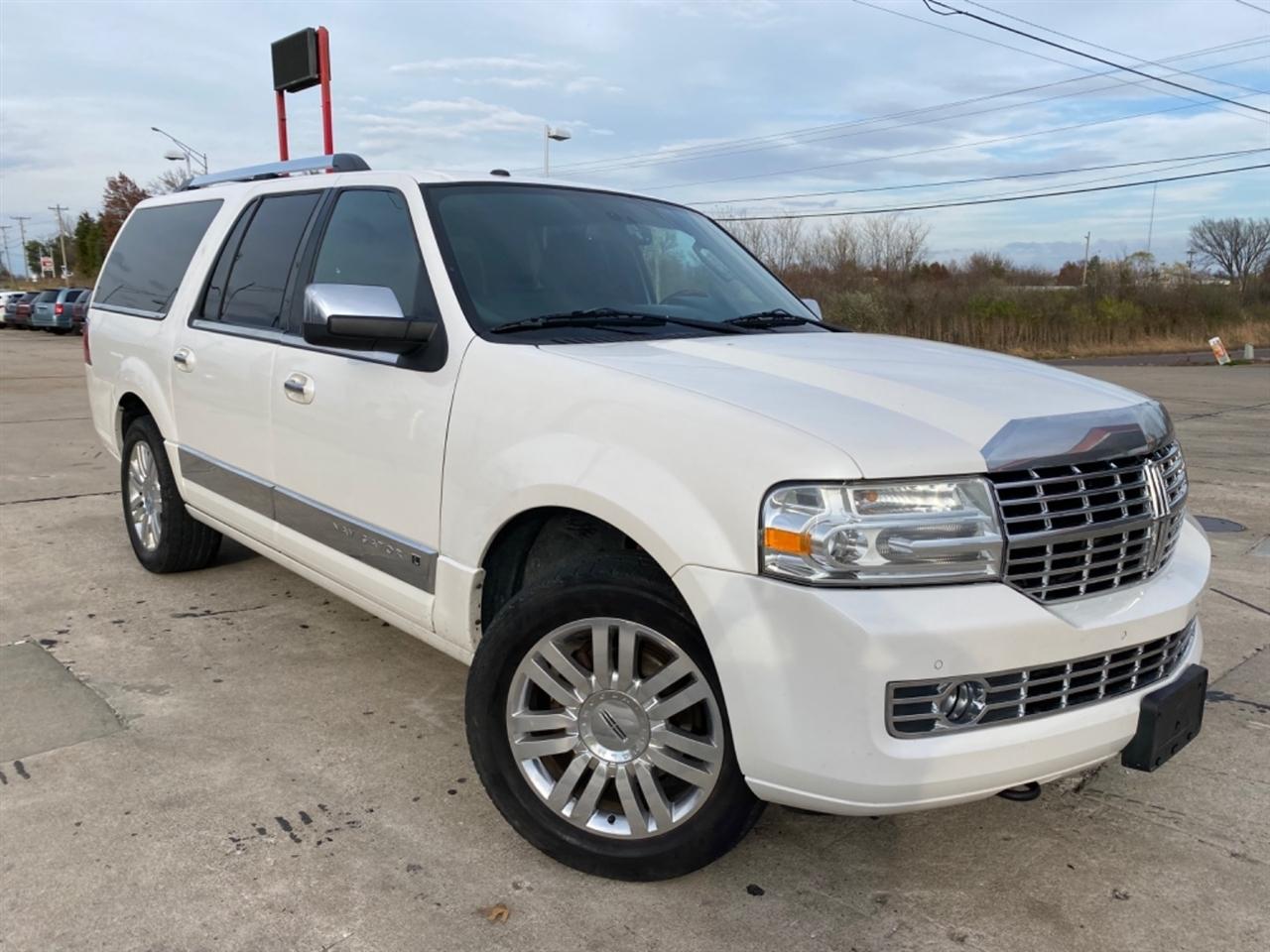 Lincoln Navigator L  2011