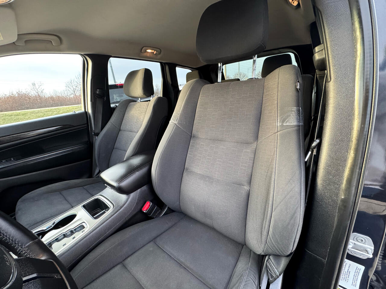 Jeep Grand Cherokee Laredo 4WD 2012