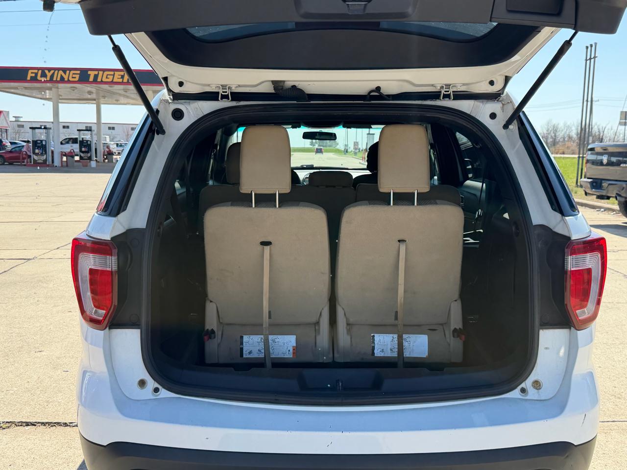 Ford Explorer Base FWD 2016