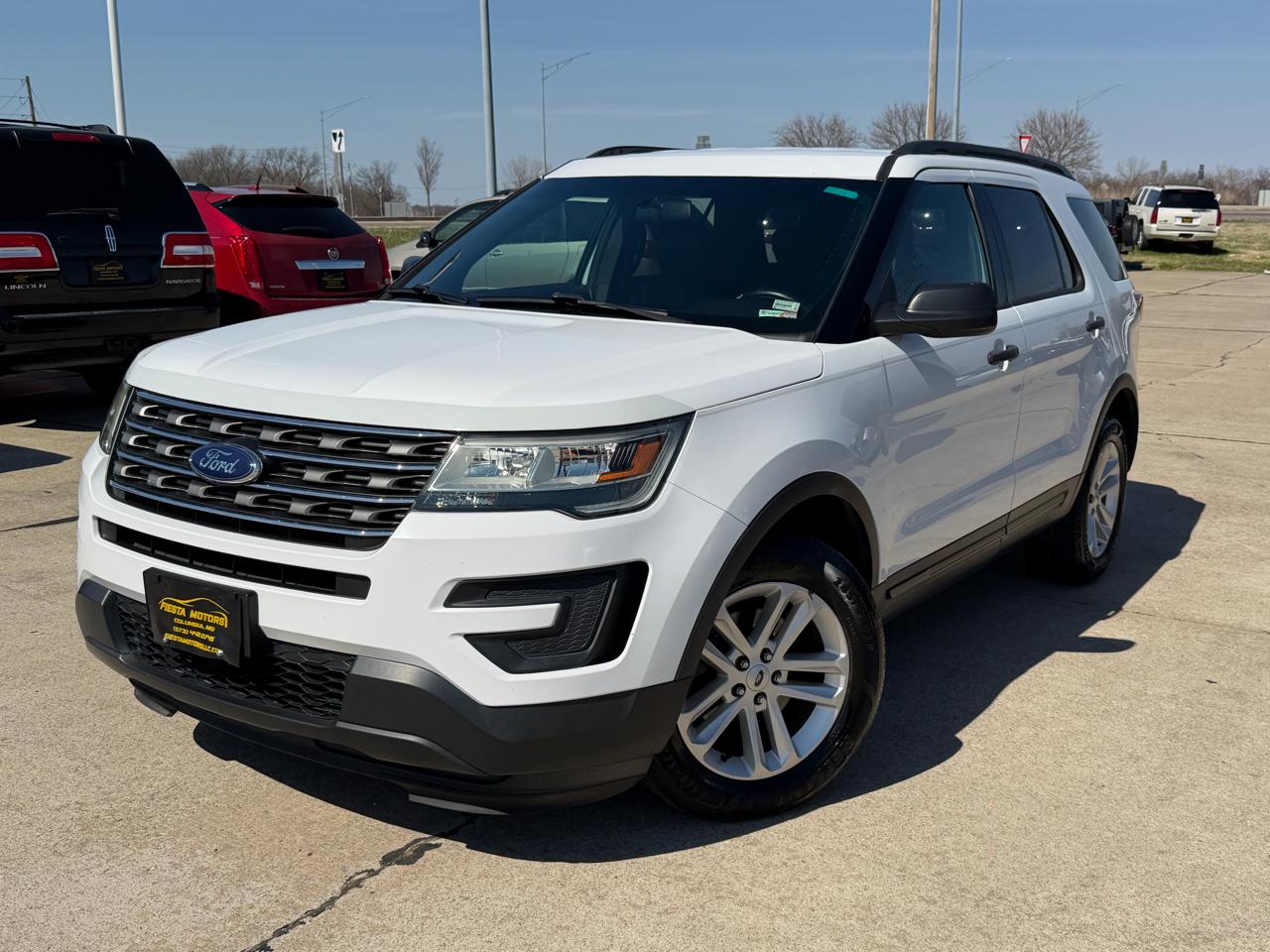 Ford Explorer Base FWD 2016