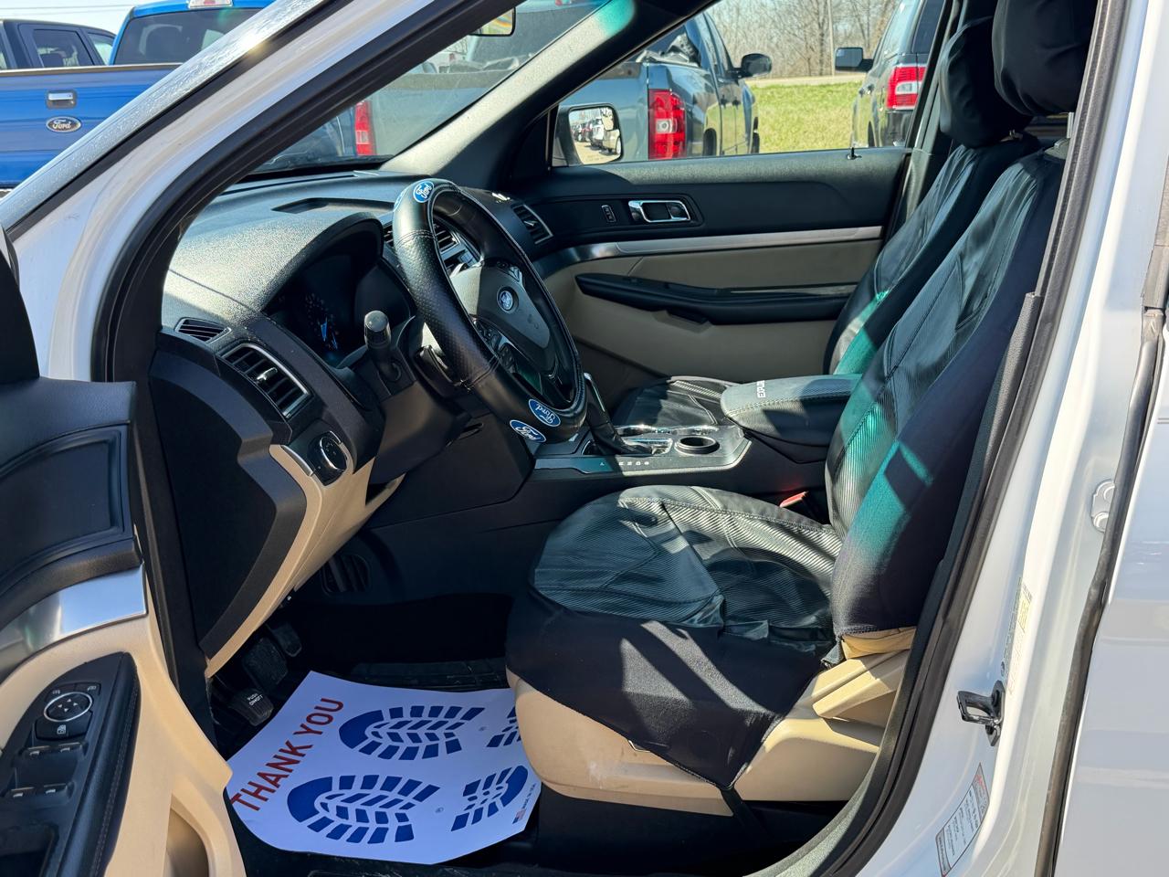 Ford Explorer Base FWD 2016