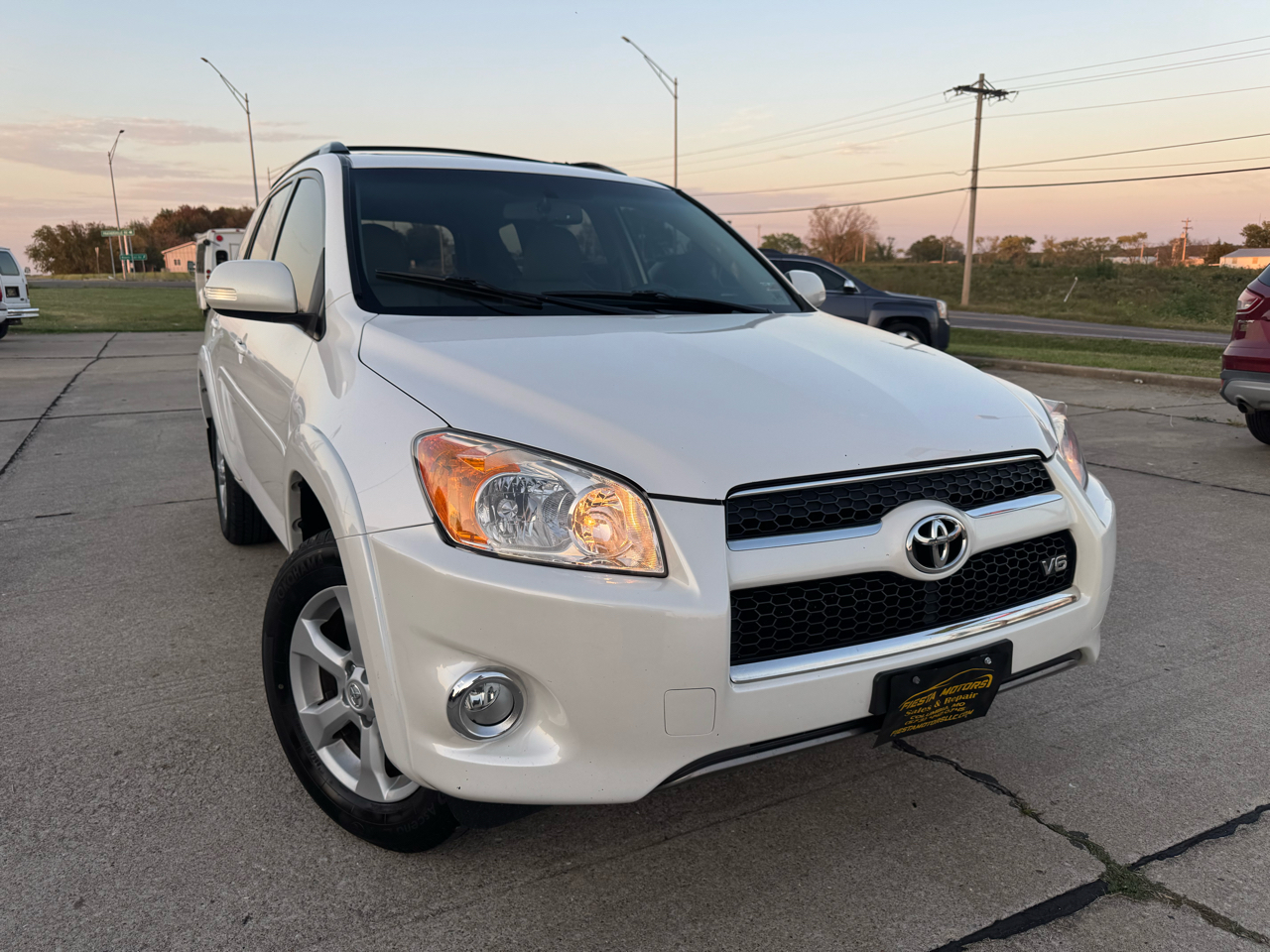 Toyota RAV4 Limited V6 4WD 2011 Toyota RAV4 Limited V6 4WD 2011