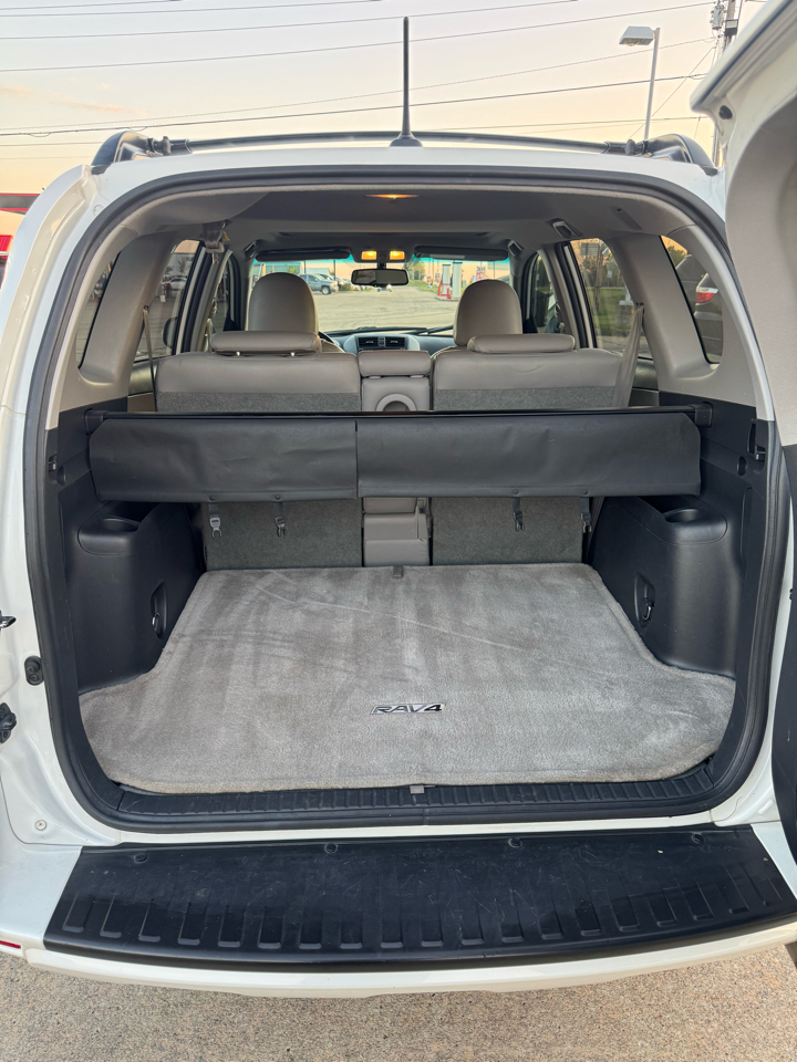 Toyota RAV4 Limited V6 4WD 2011 Toyota RAV4 Limited V6 4WD 2011