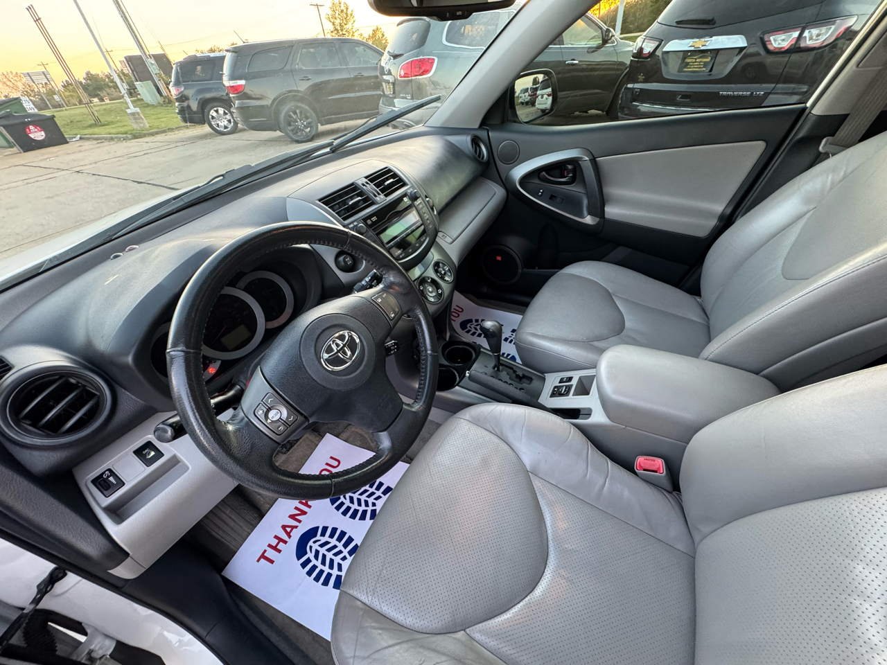 Toyota RAV4 Limited V6 4WD 2011 Toyota RAV4 Limited V6 4WD 2011