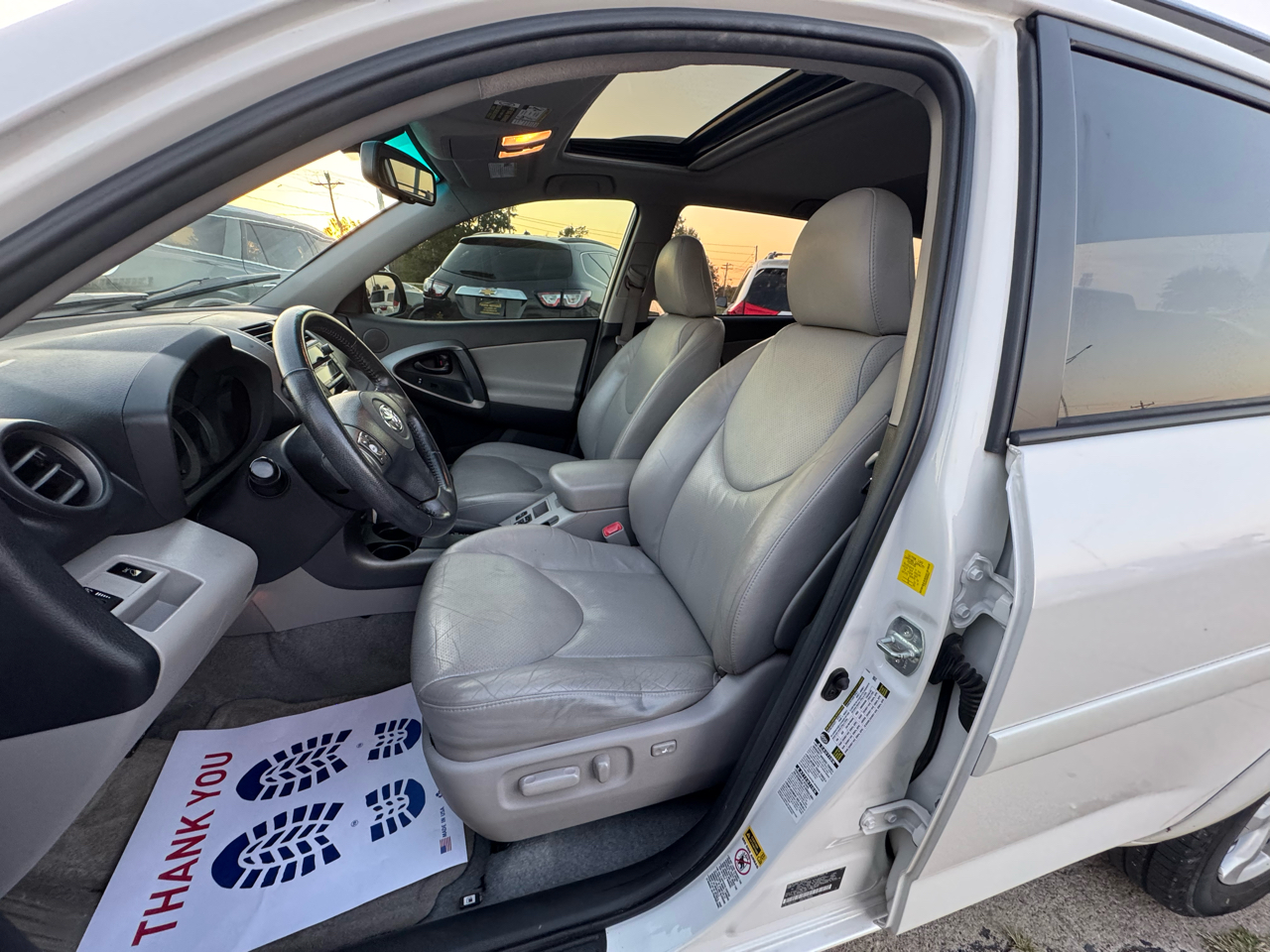 Toyota RAV4 Limited V6 4WD 2011 Toyota RAV4 Limited V6 4WD 2011