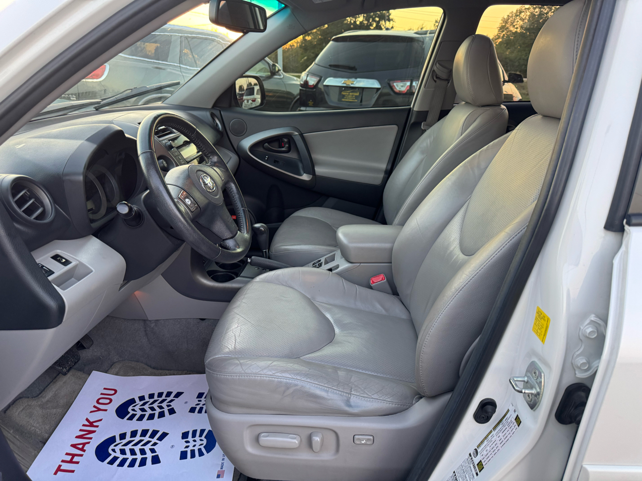 Toyota RAV4 Limited V6 4WD 2011 Toyota RAV4 Limited V6 4WD 2011