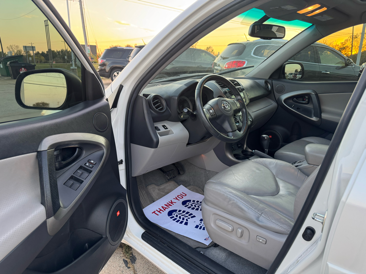 Toyota RAV4 Limited V6 4WD 2011 Toyota RAV4 Limited V6 4WD 2011