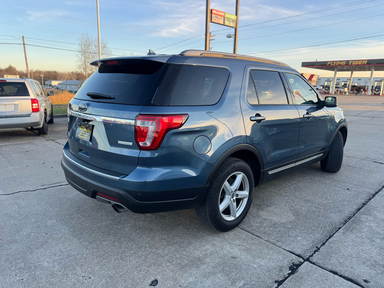 Ford Explorer XLT FWD 2018