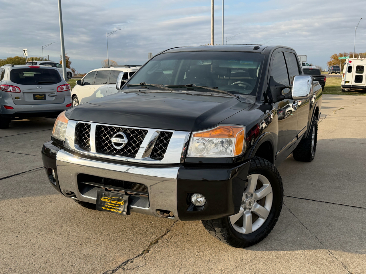 Nissan Titan PRO-4X Crew Cab 4WD SWB 2010