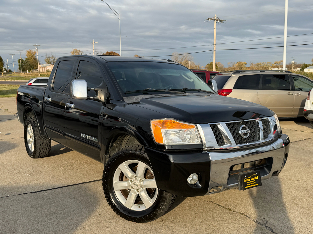 Nissan Titan PRO-4X Crew Cab 4WD SWB 2010