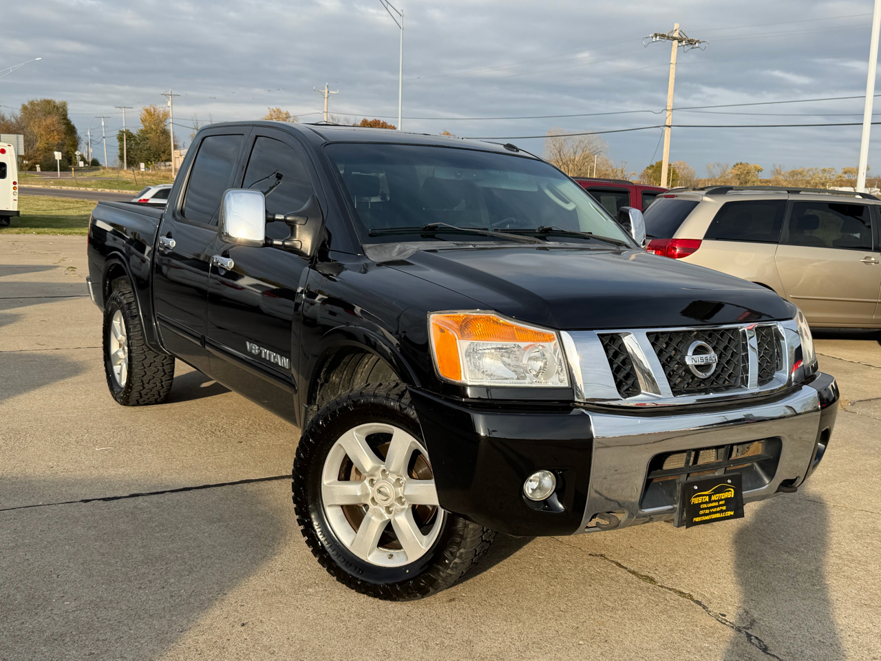 Nissan Titan PRO-4X Crew Cab 4WD SWB 2010