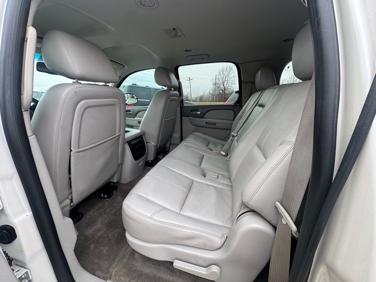 GMC Yukon XL SLT-1 1/2 Ton 4WD 2012