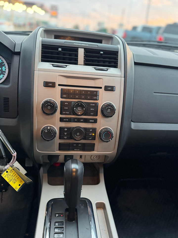 Ford Escape XLT FWD 2012