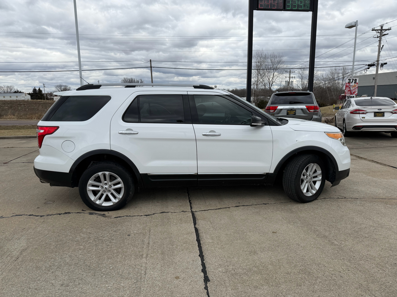 Ford Explorer XLT 4WD 2014