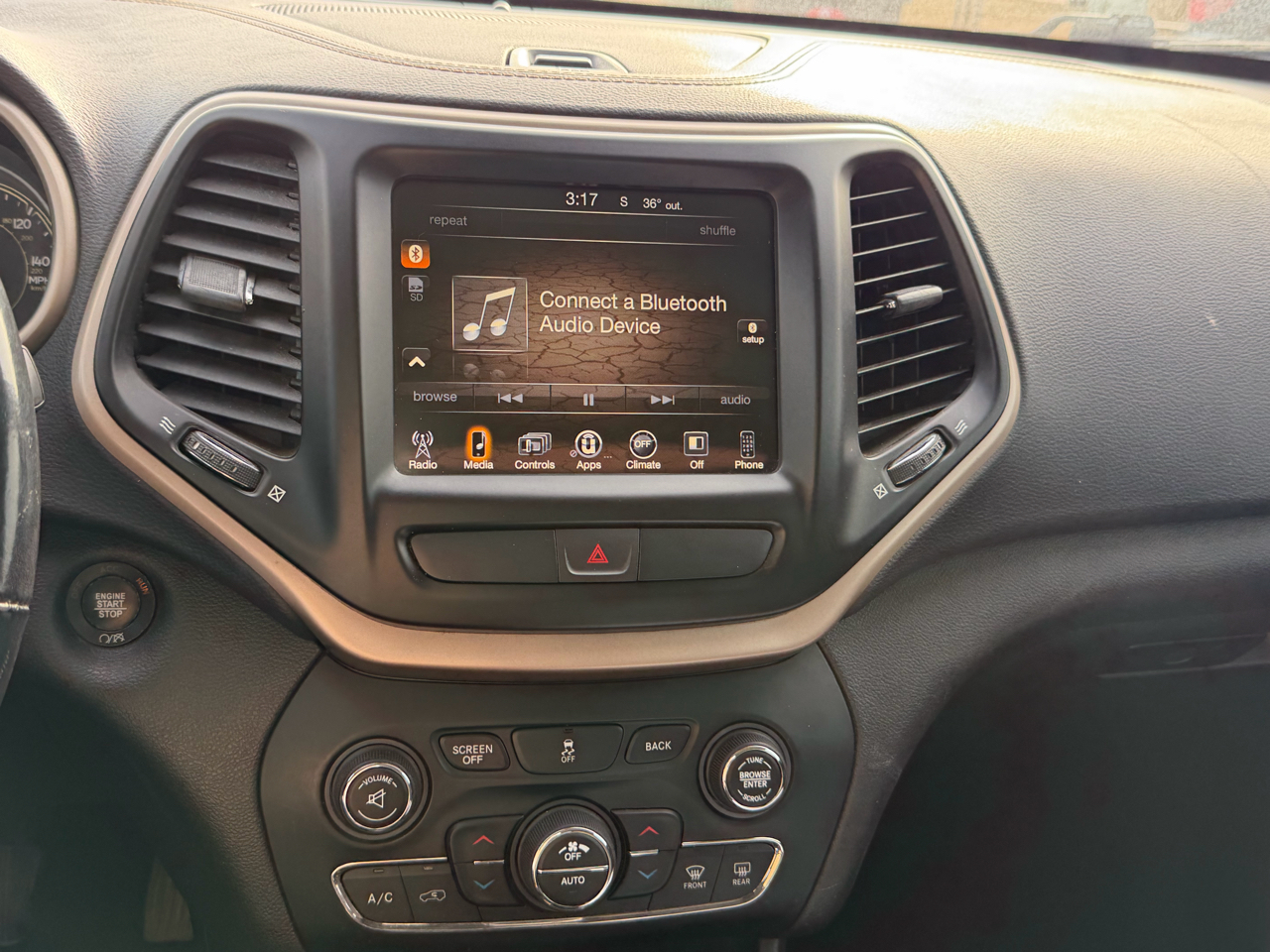 Jeep Cherokee Latitude FWD 2017