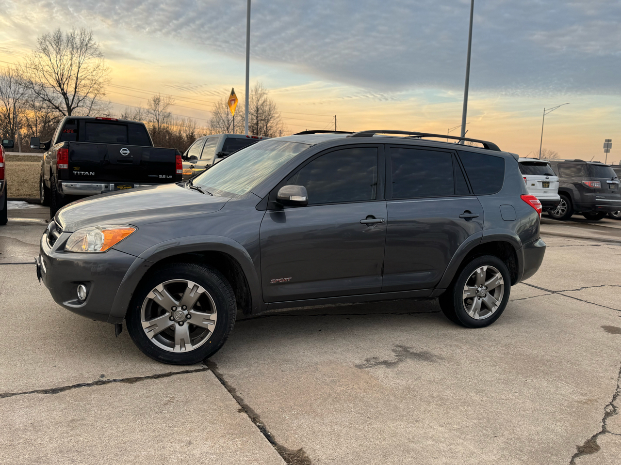 Toyota RAV4 Sport I4 4WD 2011