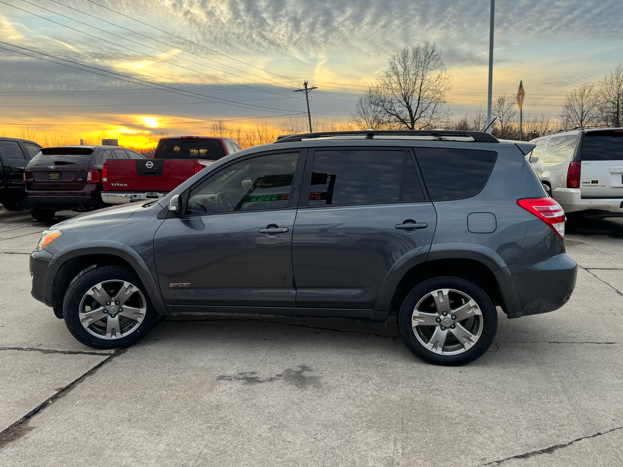 Toyota RAV4 Sport I4 4WD 2011