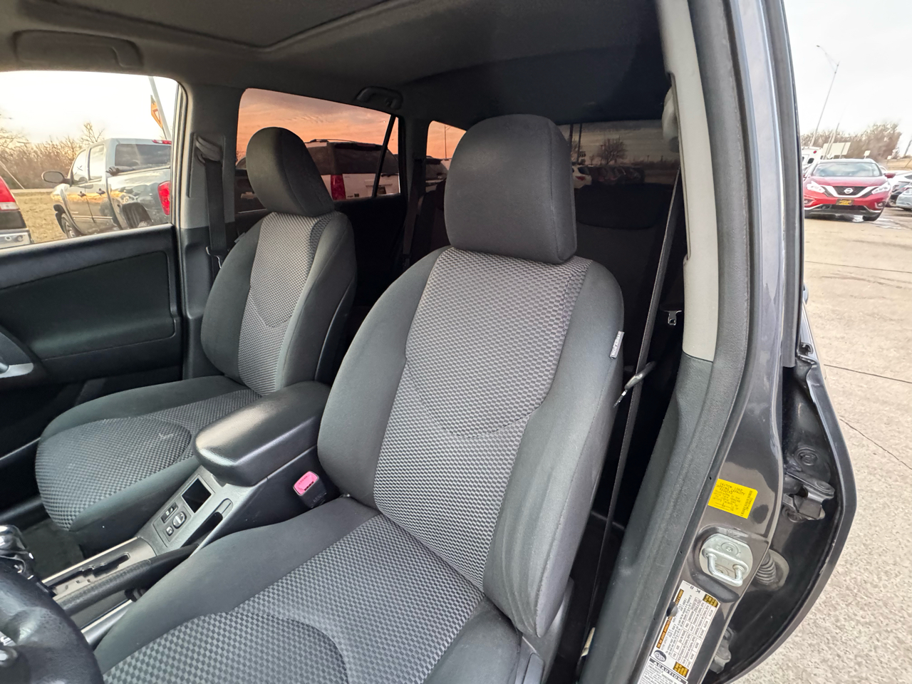 Toyota RAV4 Sport I4 4WD 2011