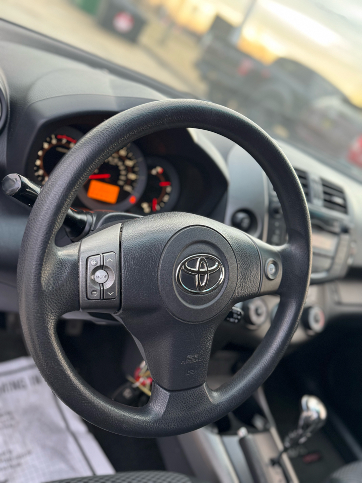 Toyota RAV4 Sport I4 4WD 2011