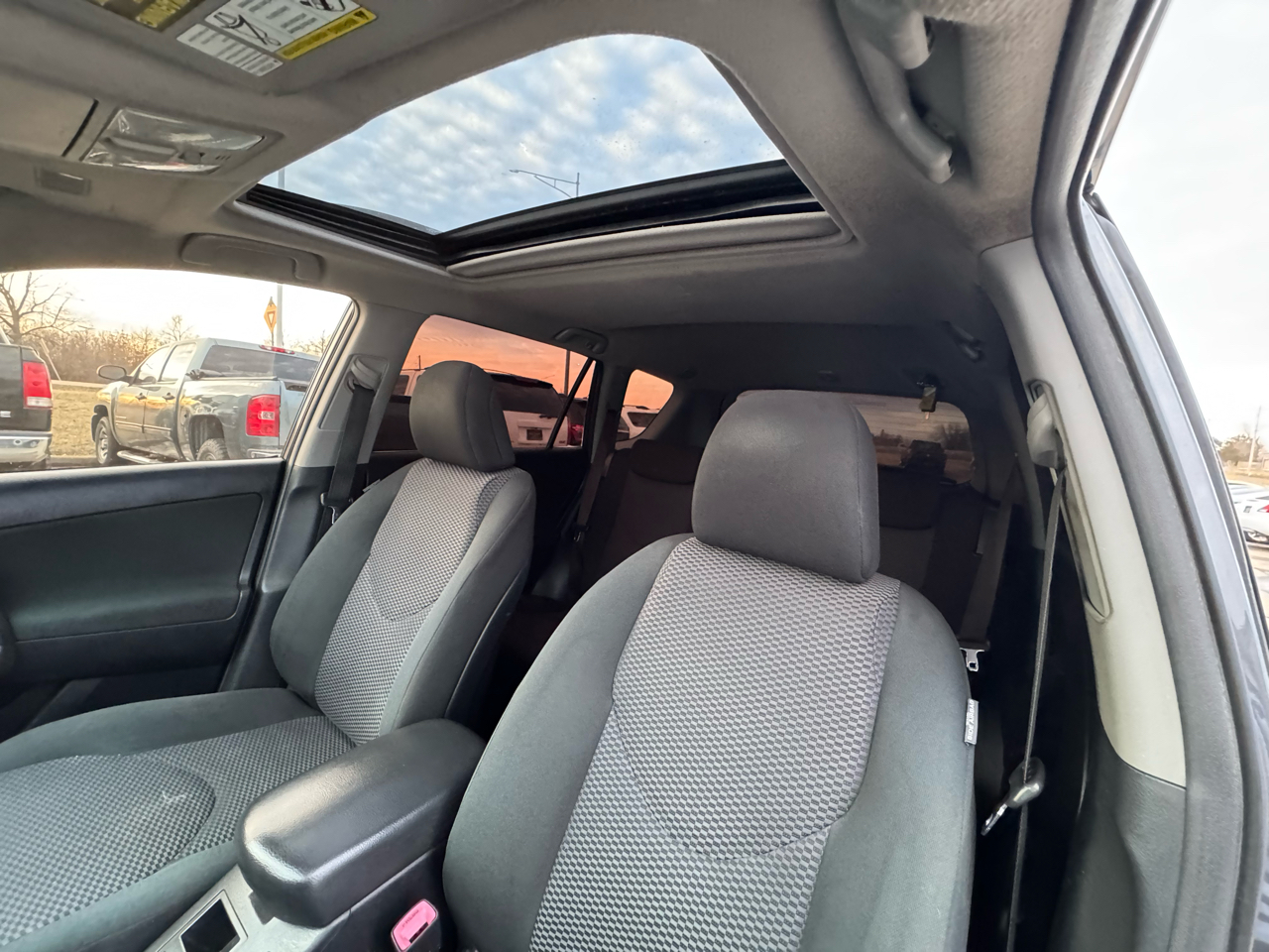 Toyota RAV4 Sport I4 4WD 2011