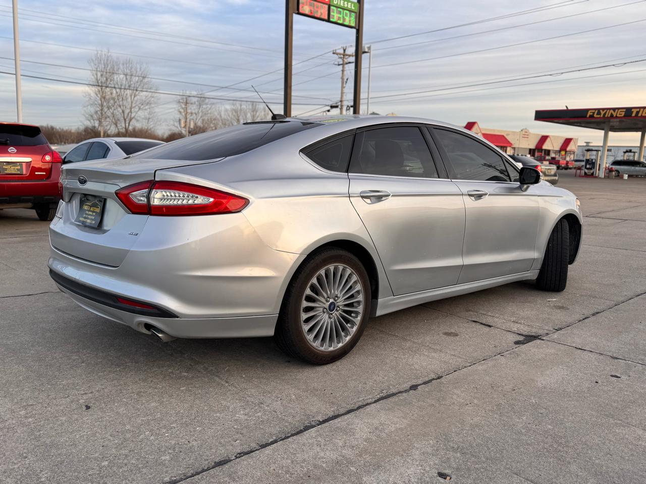Ford Fusion SE 2015