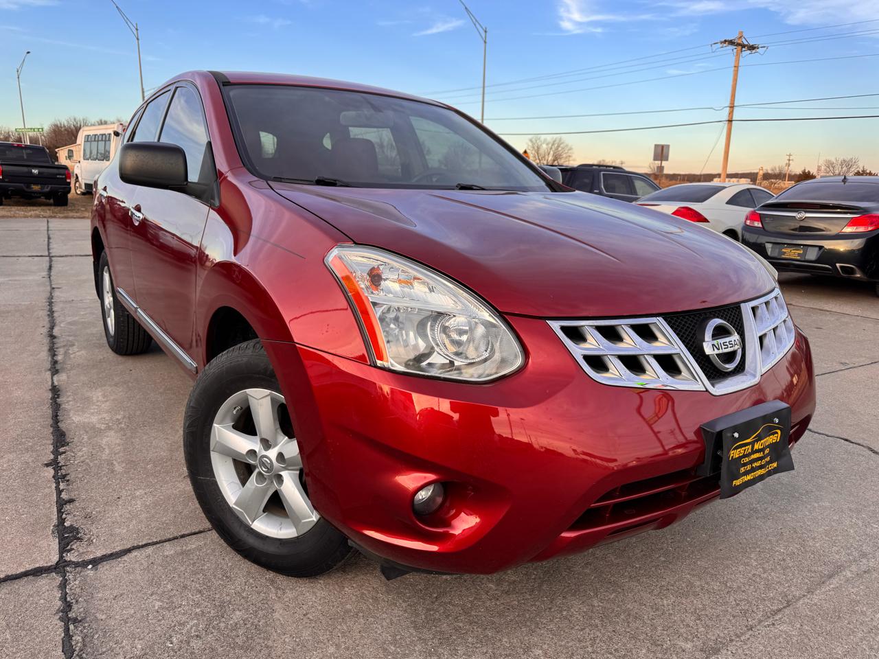 Nissan Rogue S FWD Krom Edition 2012