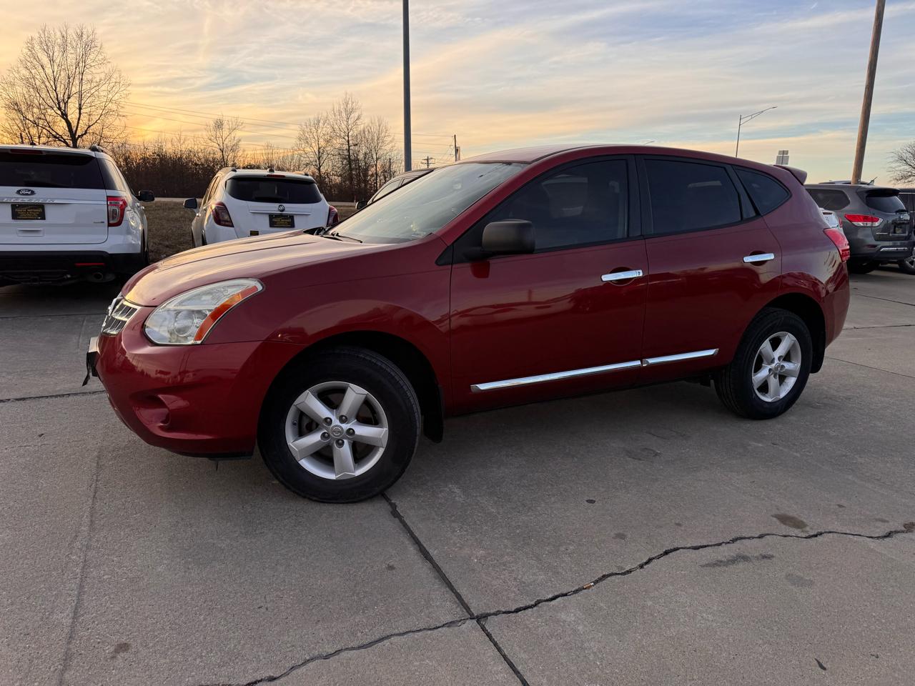 Nissan Rogue S FWD Krom Edition 2012