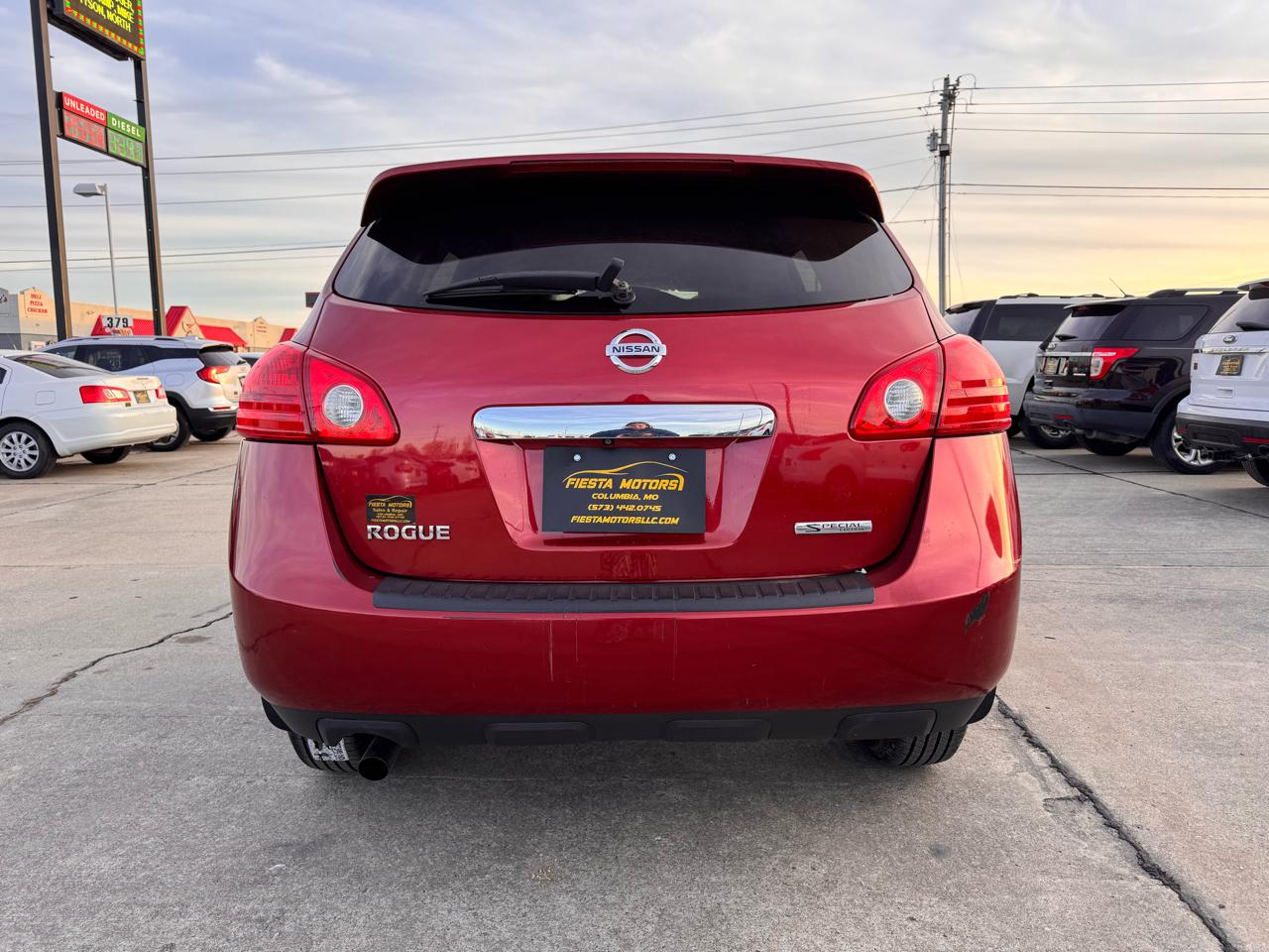 Nissan Rogue S FWD Krom Edition 2012