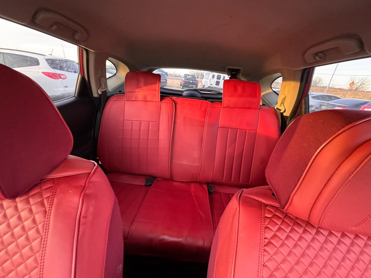 Nissan Rogue S FWD Krom Edition 2012