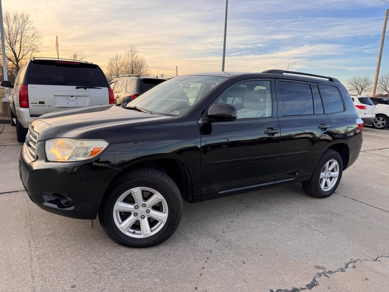 Toyota Highlander Base 2WD 2008