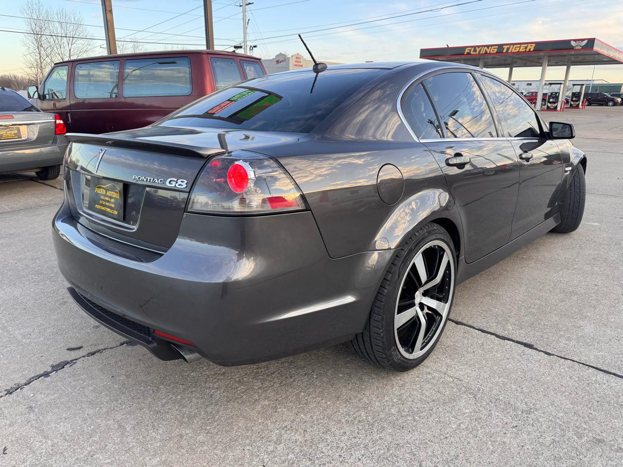 Pontiac G8 Base 2009